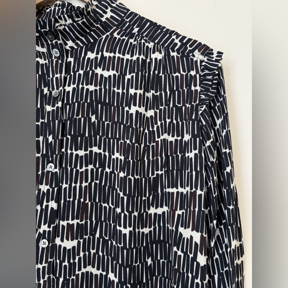 Tyler Boe Ruffle Neck Button Up Shirt Sz 10 NEW NWT Office Chic - Picture 3 of 8